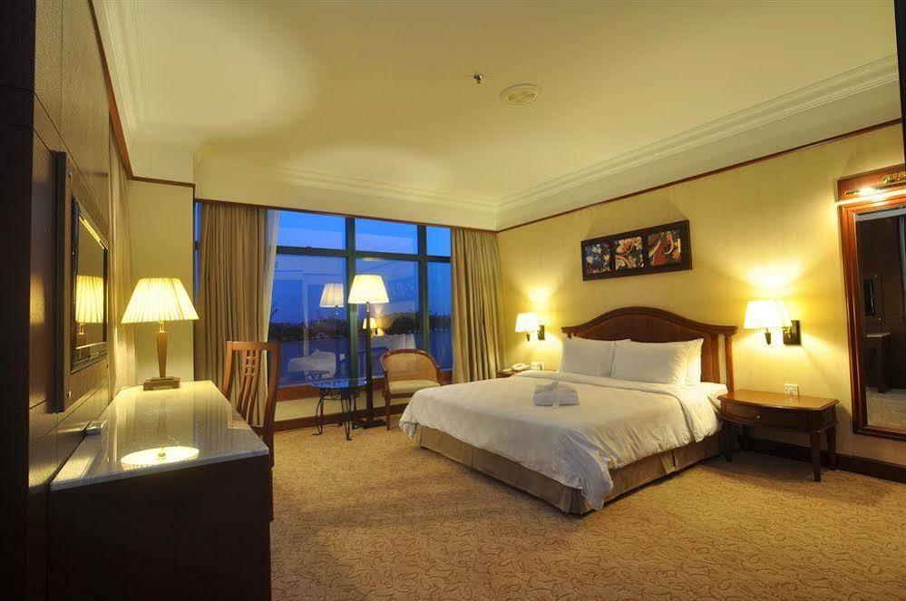 Gbw 4* Johor Bahru