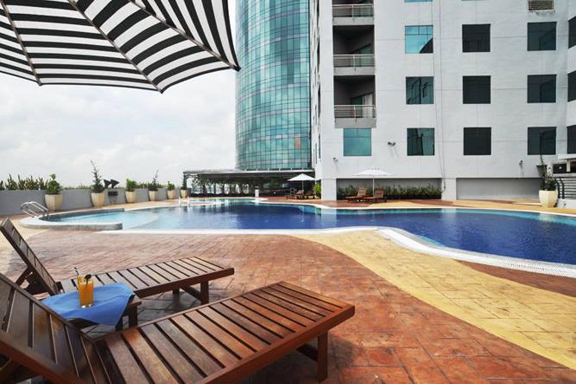 Gbw 4* Johor Bahru
